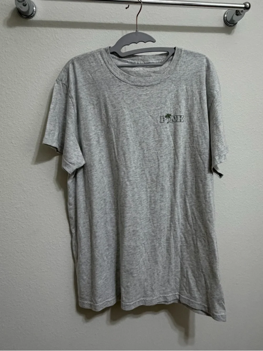 PINK Victoria's Secret Heather Gray Logo Tee - Picture 13 of 14